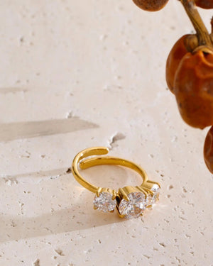 Bague Éternelle Trois Zircons - BEQUEEN PARIS