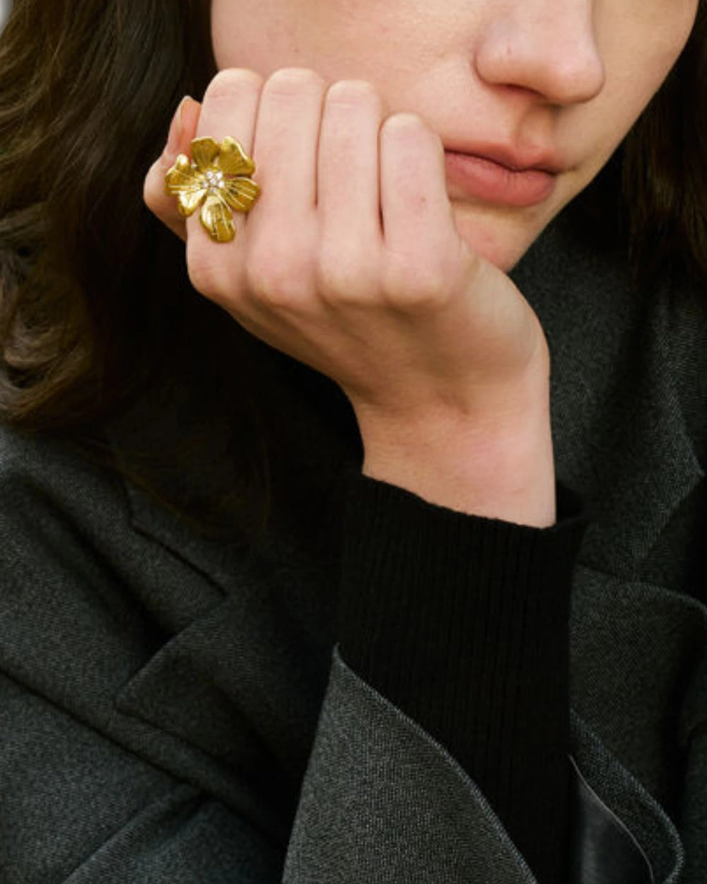 Bague Fleur Dorée Ajustable - BEQUEEN PARIS