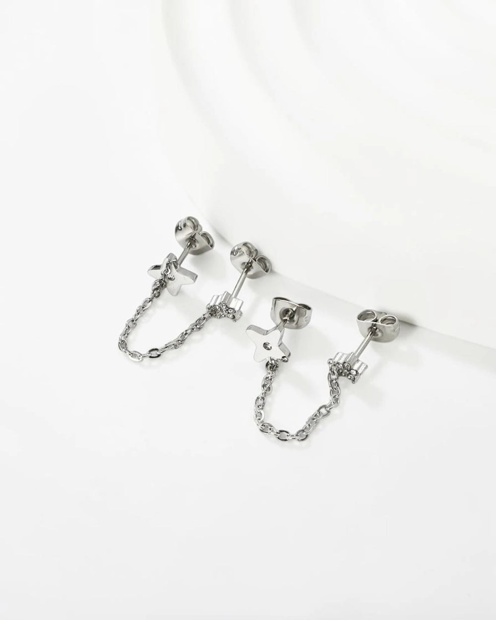 Boucles d'Oreilles Chaîne Étoile & Fleur Brillante - BEQUEEN PARIS