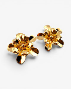 Puces d'oreilles Fleur Sculptée Dorées - BEQUEEN PARIS